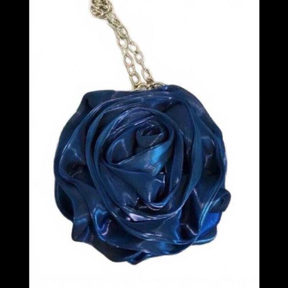 👛Cache Blue Rose Evening Purse Silver Chain